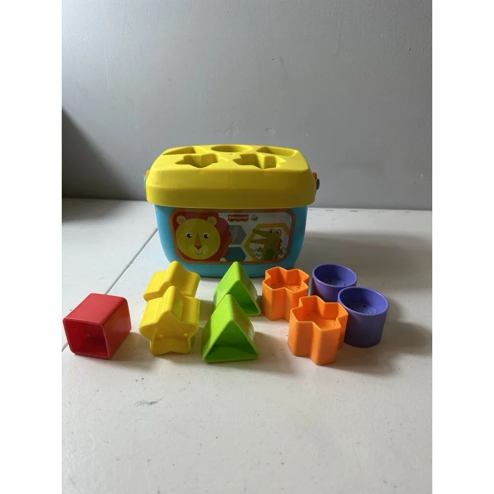 2017 Fisher-Price Mattel Block Shape Sorter Educational Storage Bucket 9 Shapes